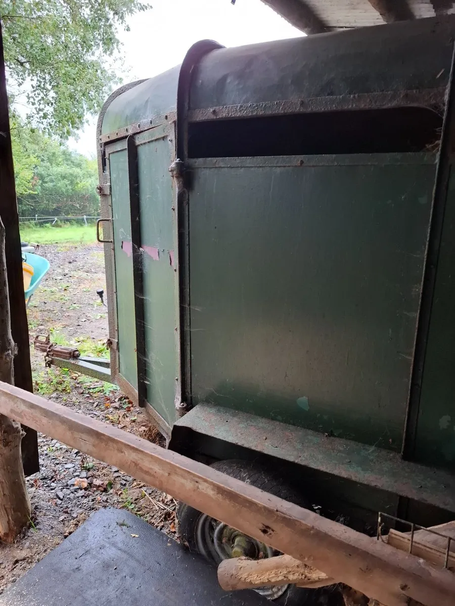 Trailer - Image 3