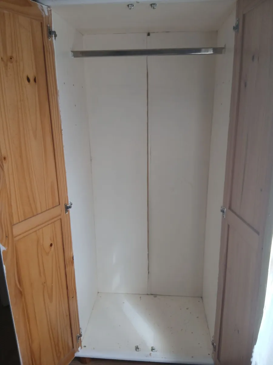 Wardrobe - Image 3