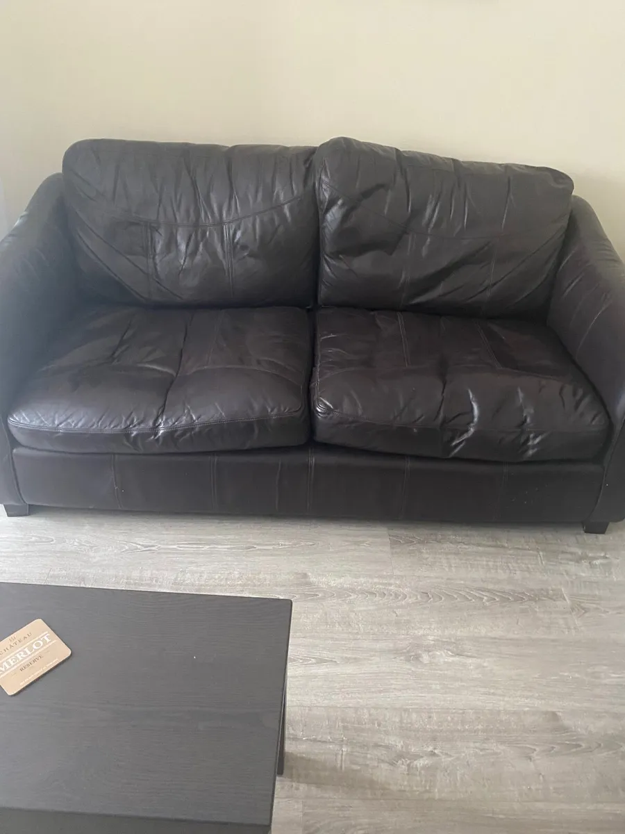 Sofa and 2 arm chairs - Image 2