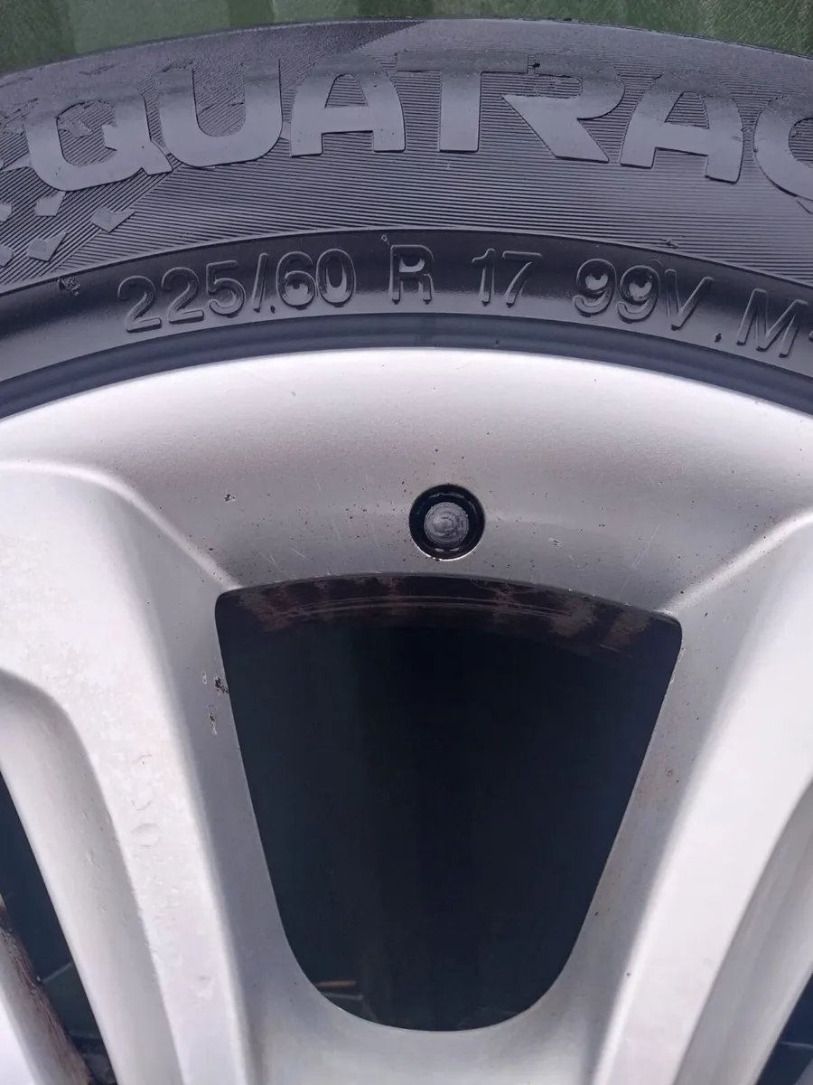 Hyundai Ix 35 - Image 2