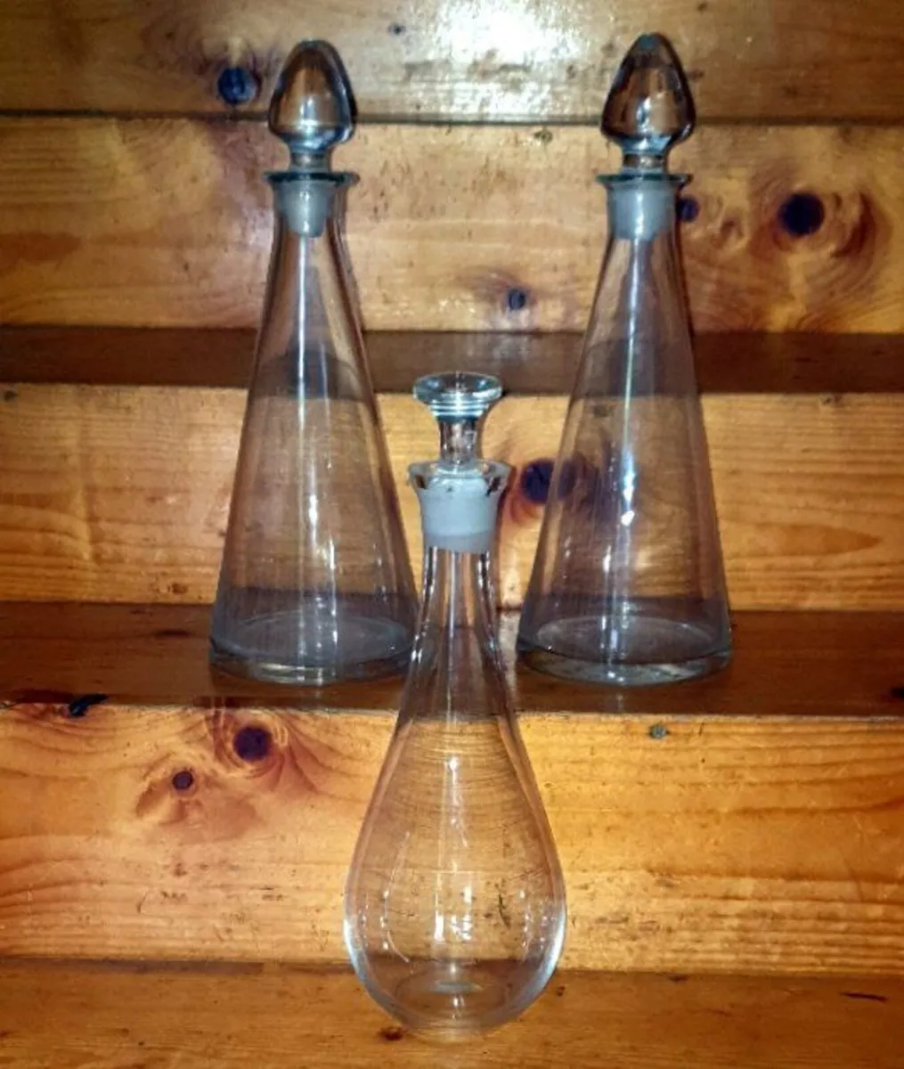Pristine Vintage Harrods Decanter Trilogy Set - Image 2