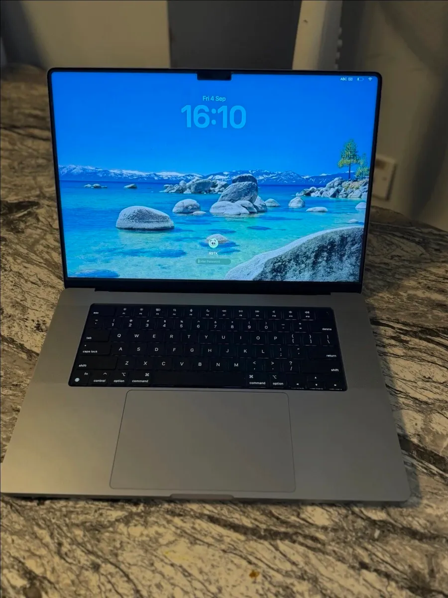 Apple MacBook Pro 16" (2021) M1 Pro 16/512GB 88%BH - Image 1