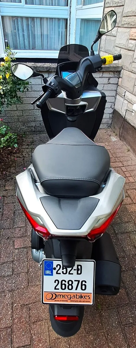 Aprilia SXR 50 (0.049 Petrol) - Image 2