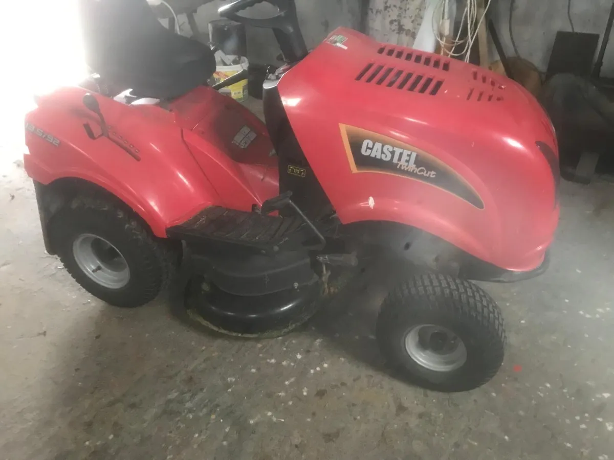 Ride on lawnmower Castel Twin Cut
