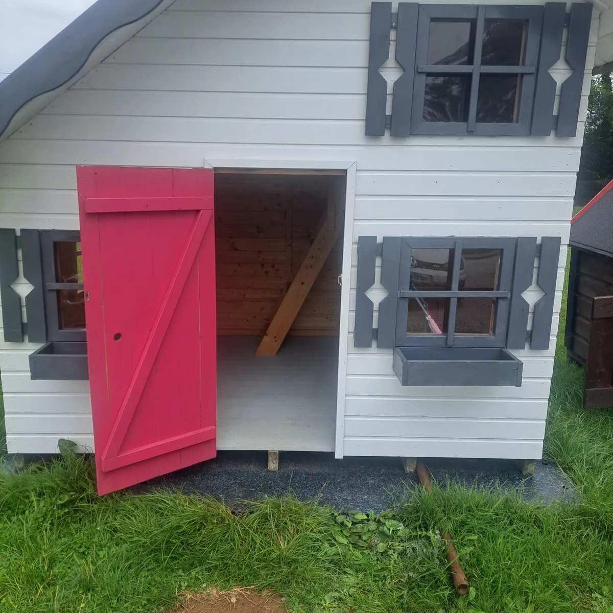 A playhouse - Image 2