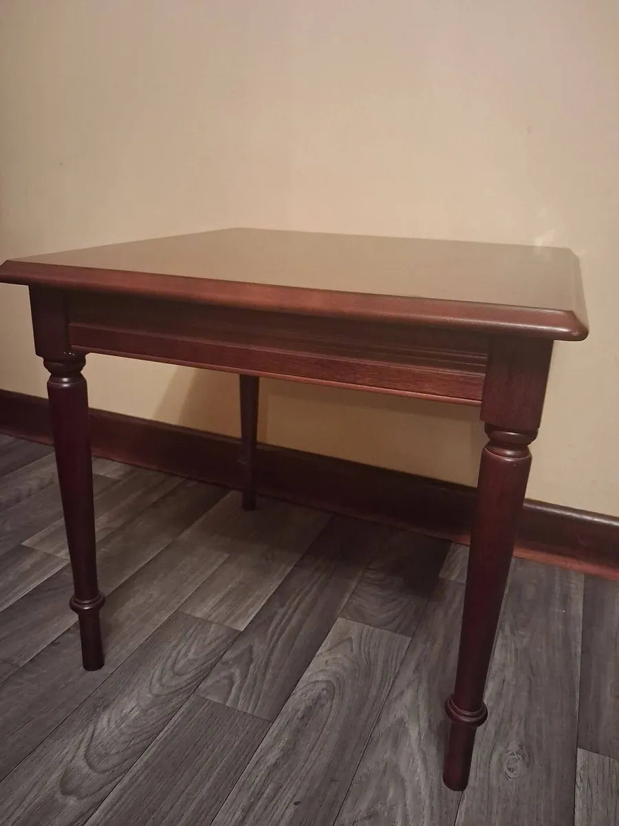 Mahogany coffee table - Image 1