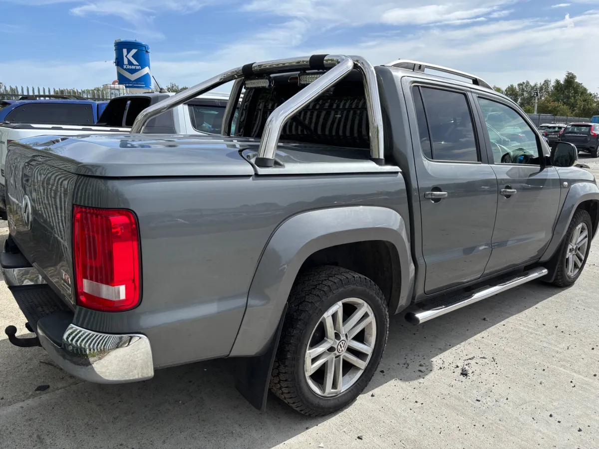 15 Amarok HL 2.0 Diesel Manual 280km Drives - Image 4