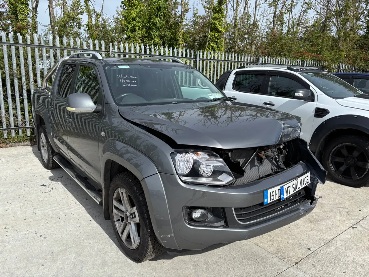 15 Amarok HL 2.0 Diesel Manual 280km Drives - Image 2