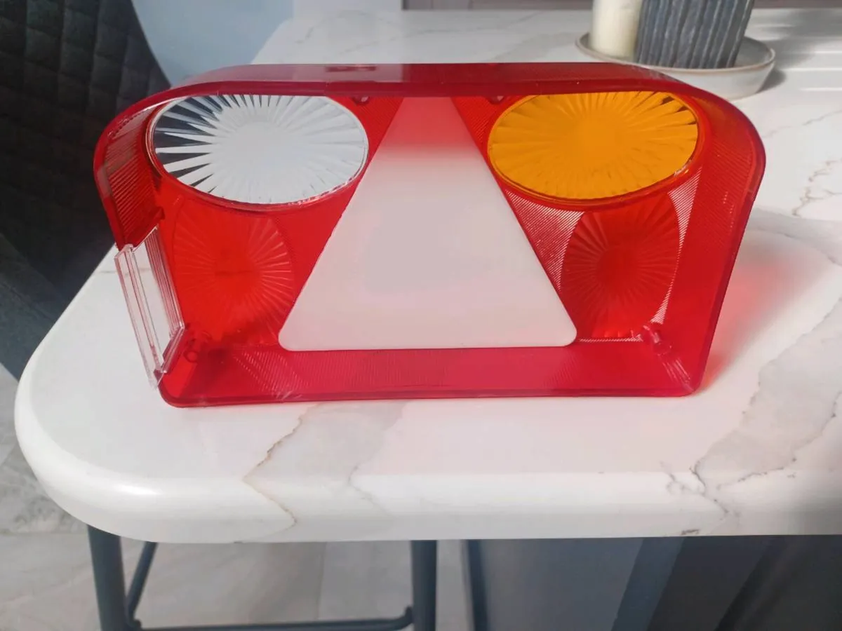 Trailer lenses - Image 1