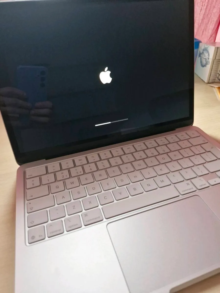 Macbook Neo - Image 4