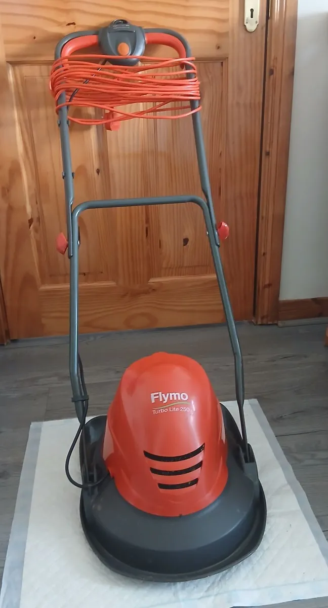 Flymo lawnmover.  In good condition - Image 2
