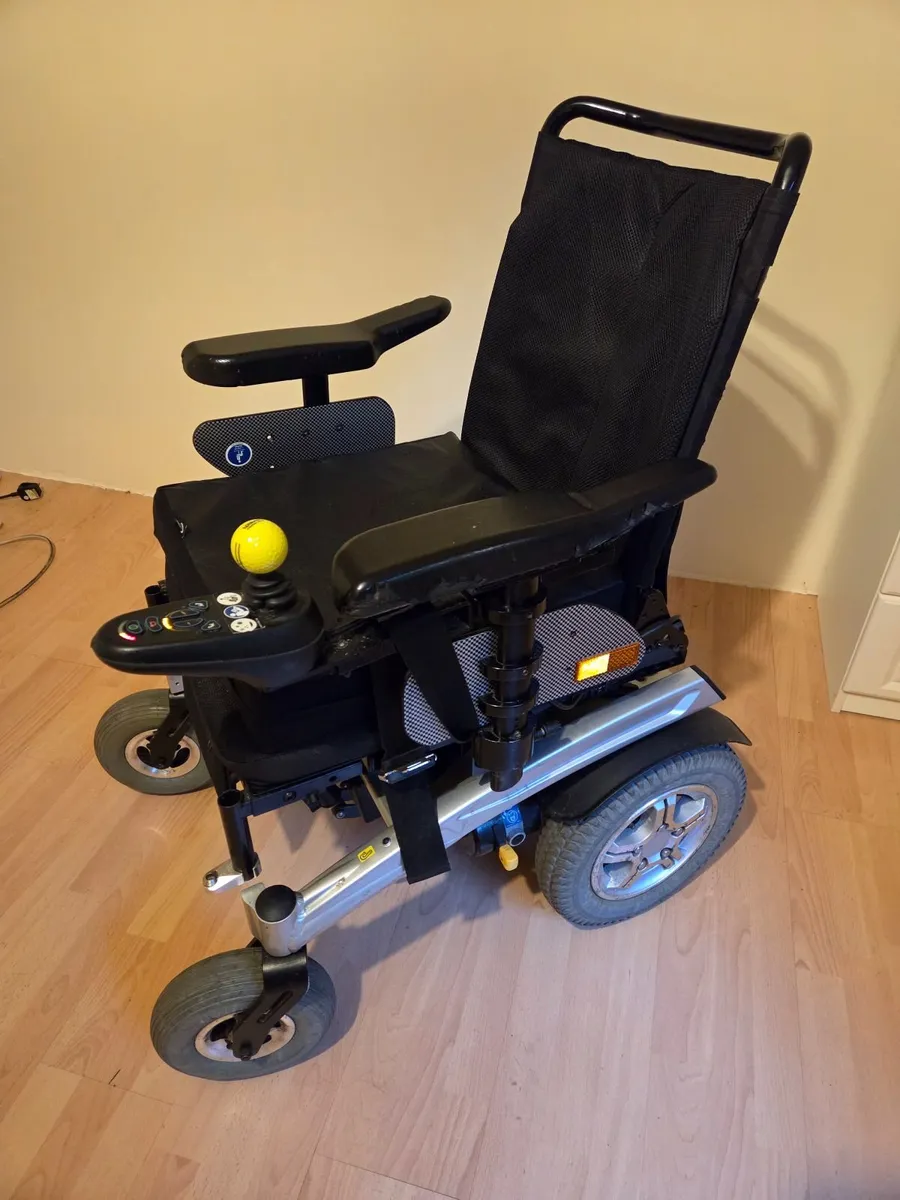 Pride Fusion Electric Powered Wheelchair - Image 2