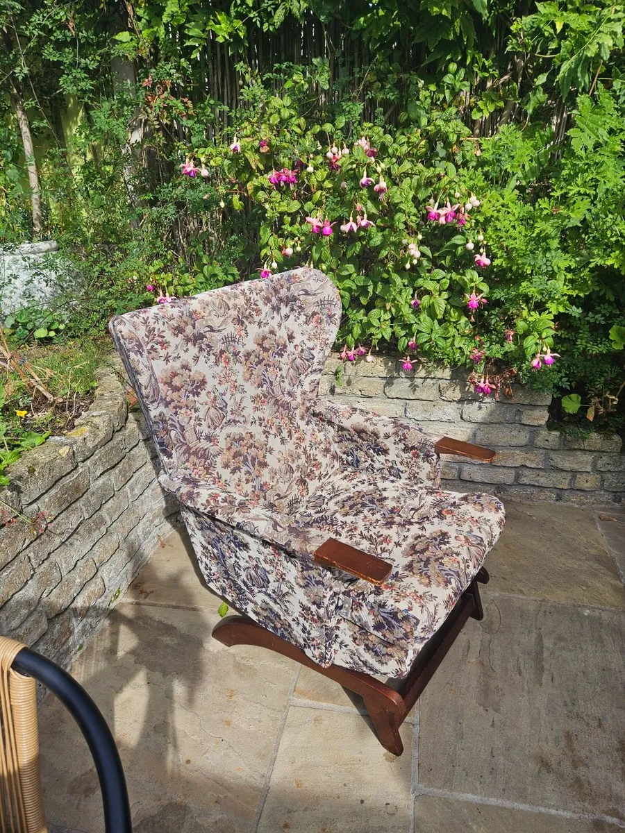 Rocking chair - Image 1