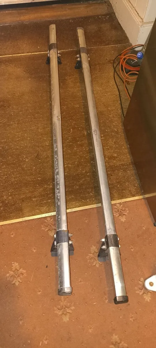 Pair of Rhino Roof Bars - Image 1