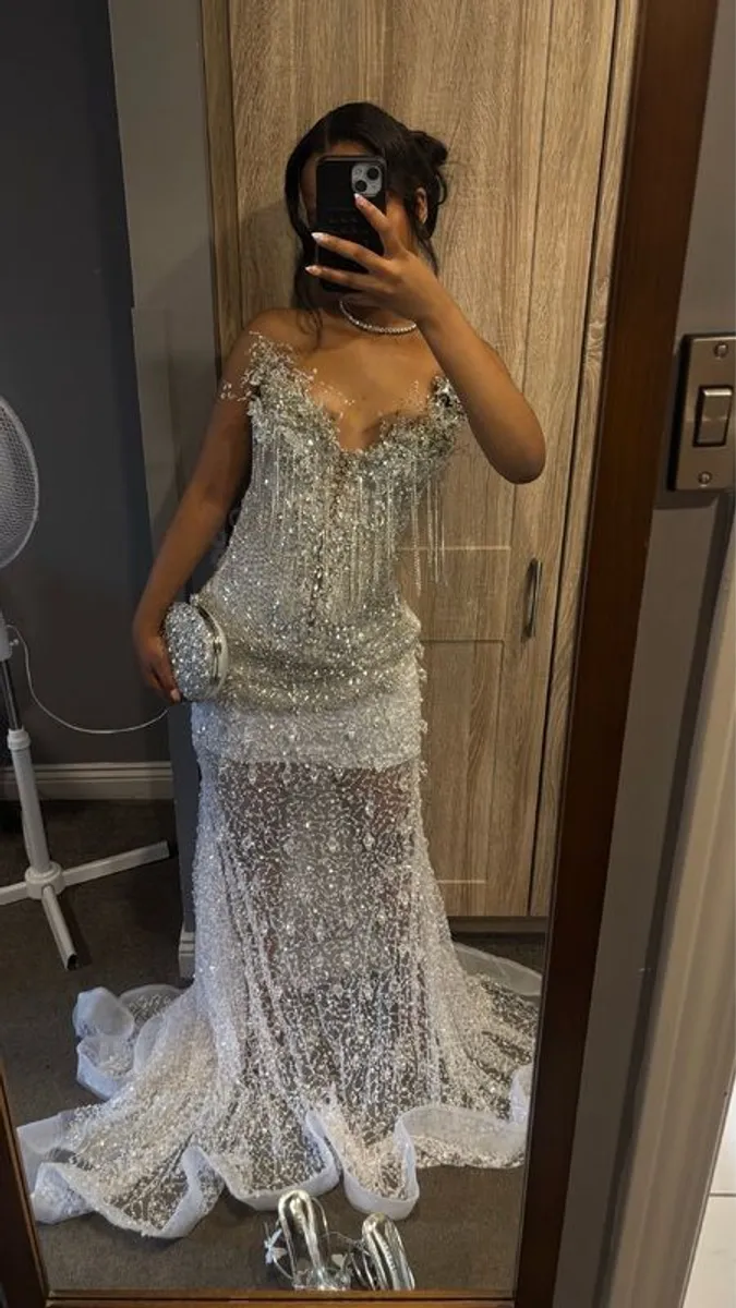 debs - Image 1