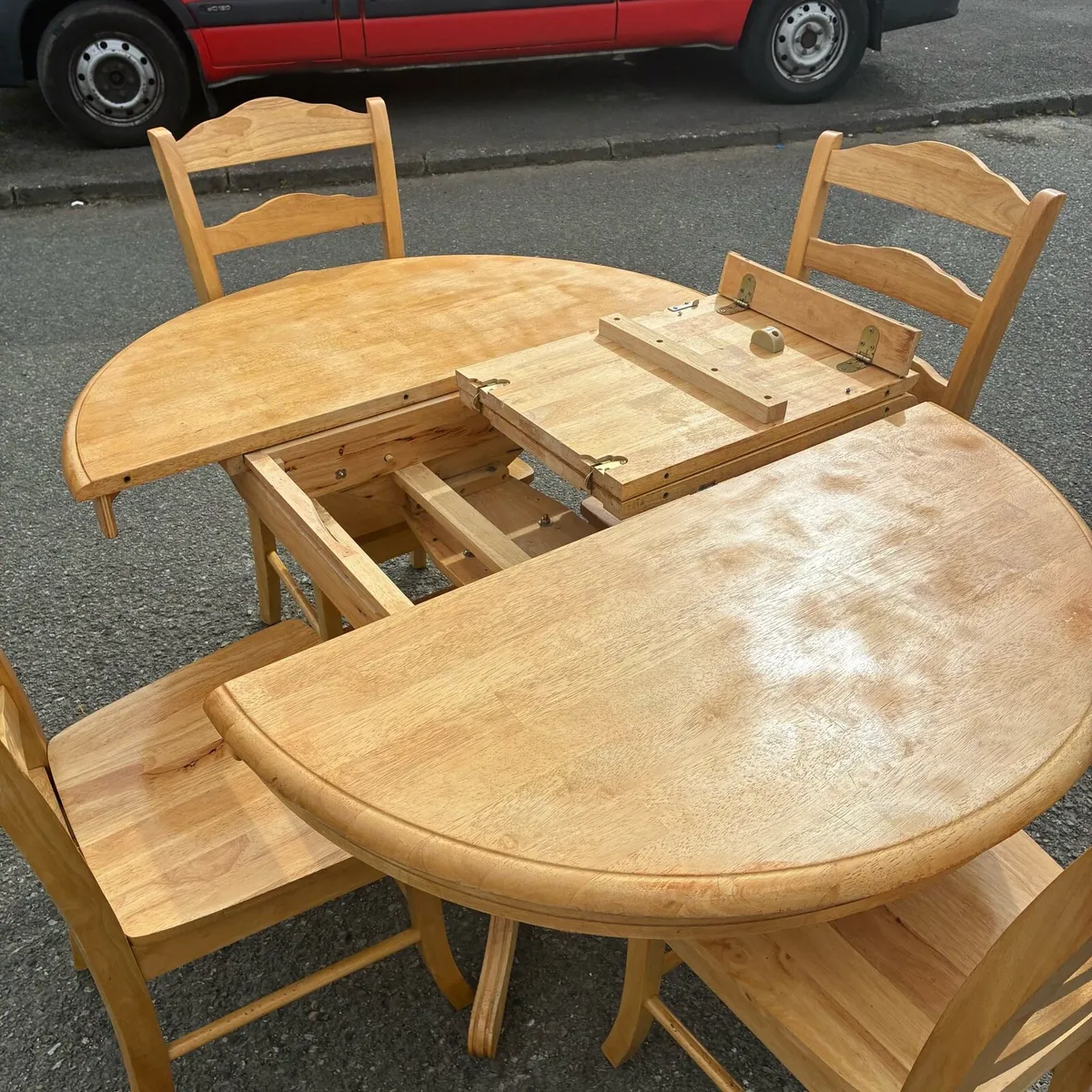 Extending Solid Pine Table and Chairs - Image 3