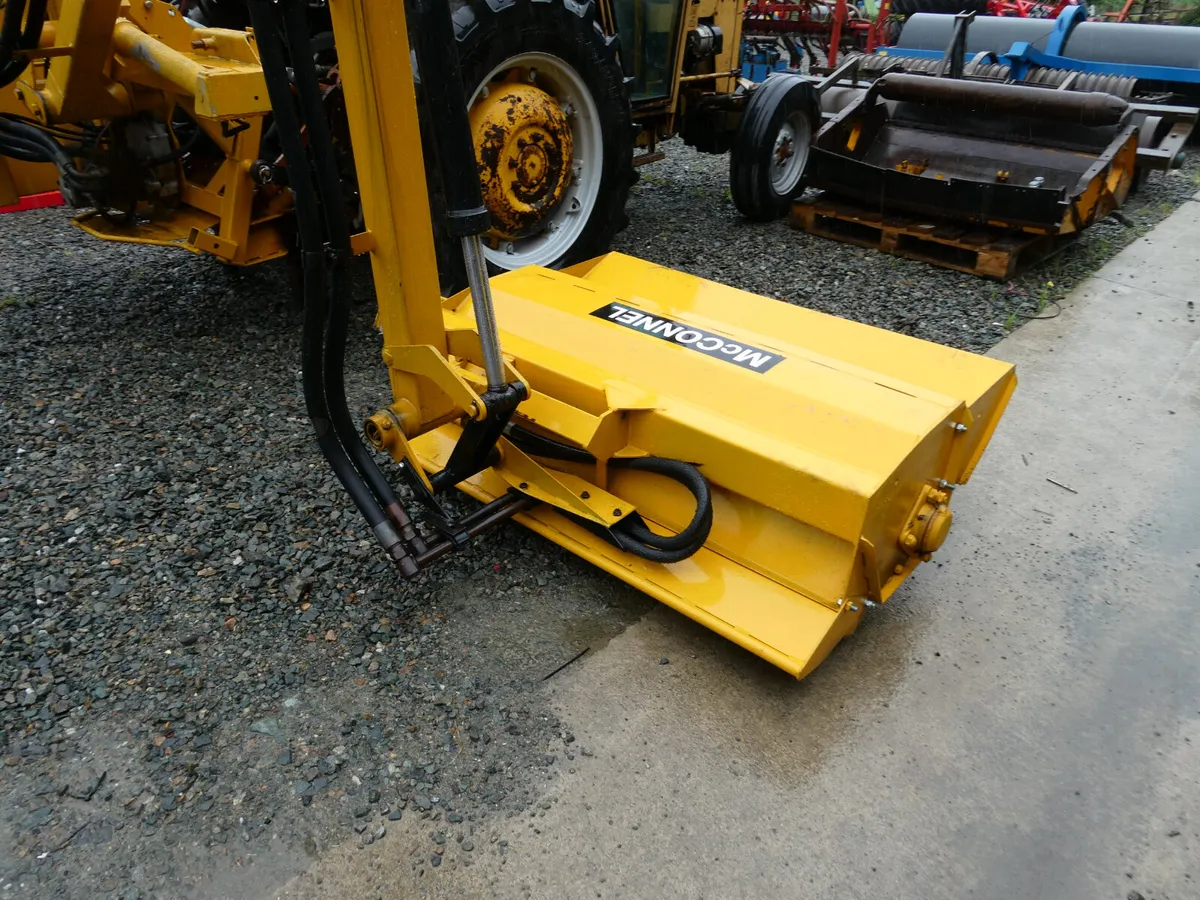McConnel PA25 Hedgecutter - Image 3