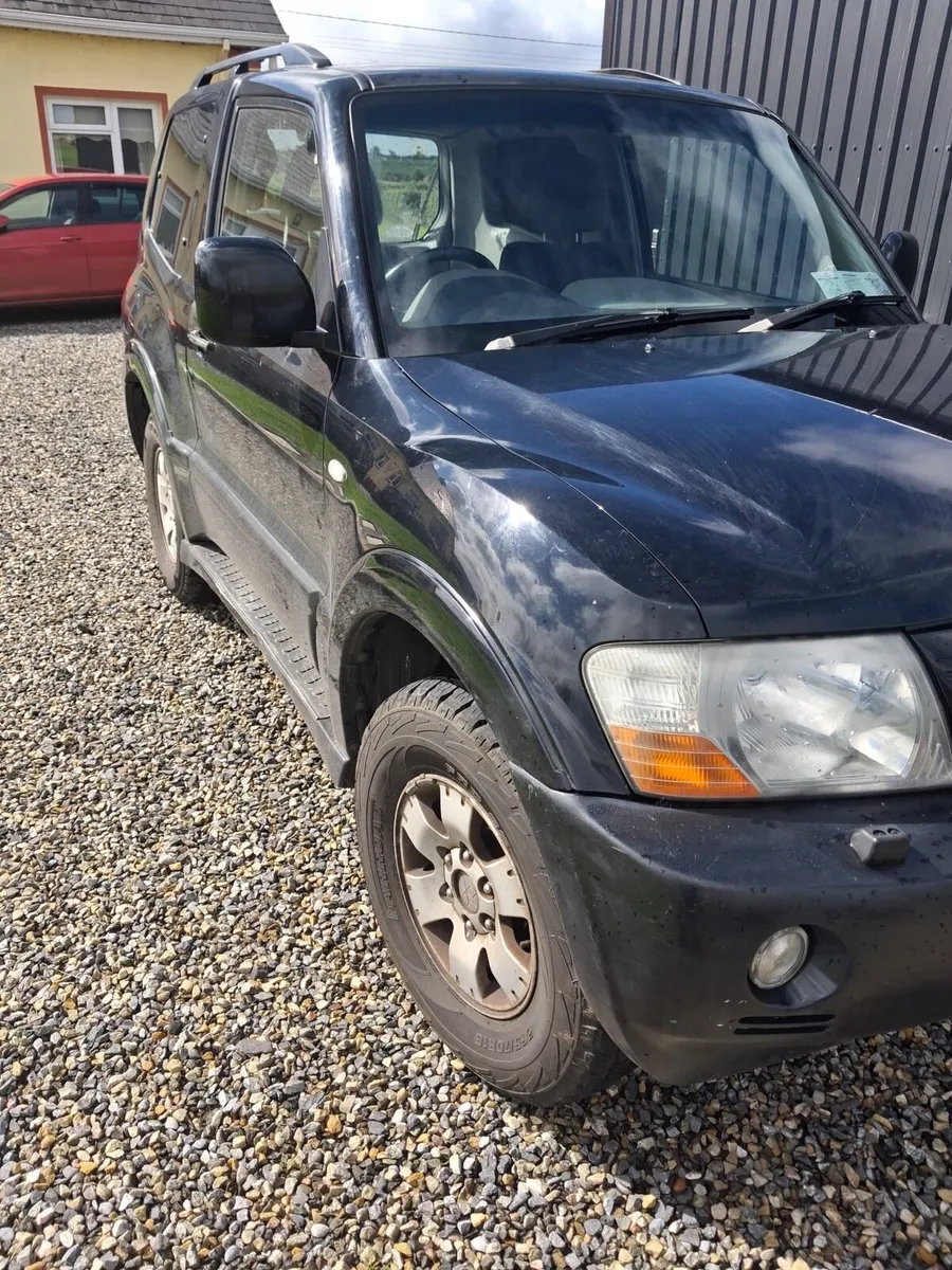 2005 Mitsubishi pajero - Image 4