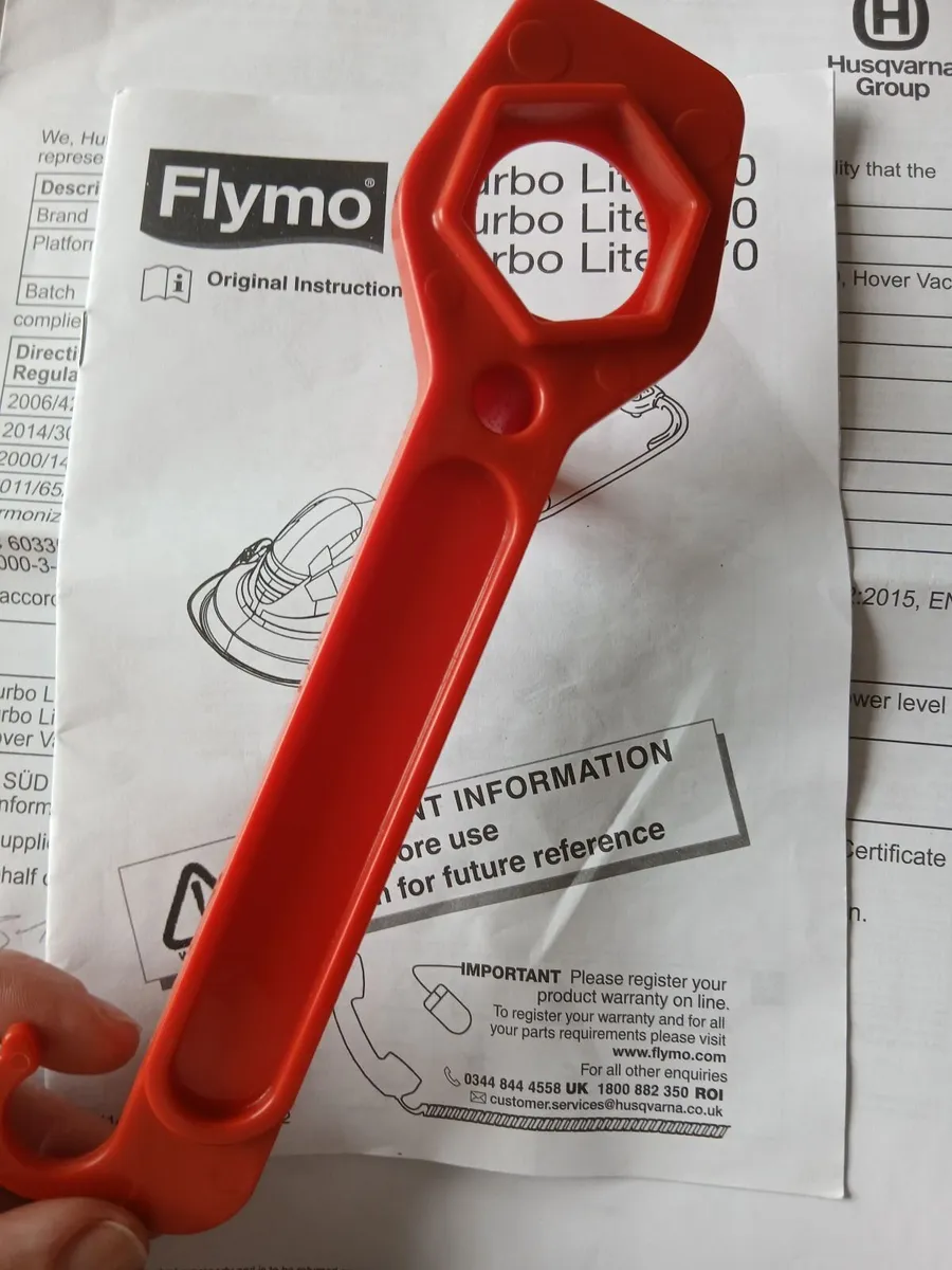 Flymo lawnmover.  In good condition - Image 3