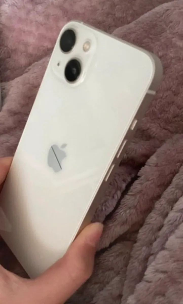iPhone 13 100% battery Premium condition - Image 3