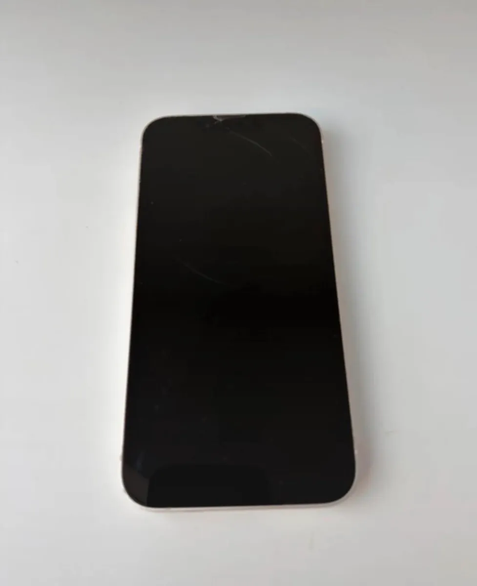 iPhone 13 100% battery Premium condition - Image 4