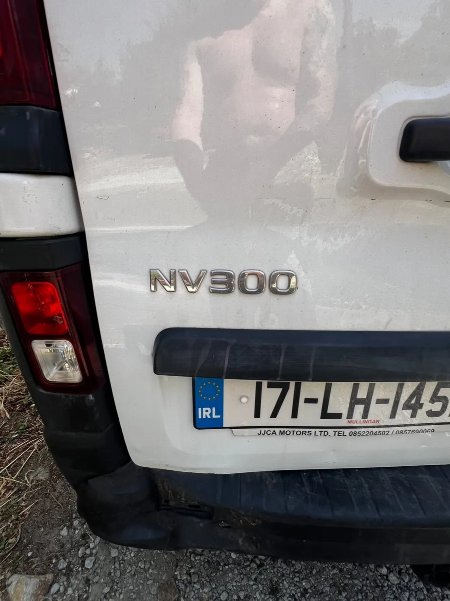 Nissan NV300 2017 - Image 2