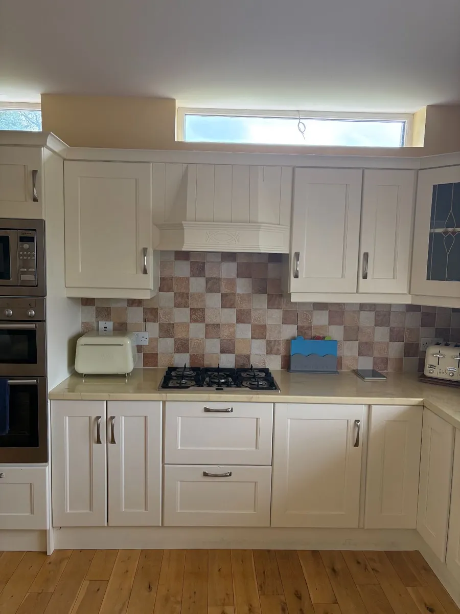 Kitchen - Image 2