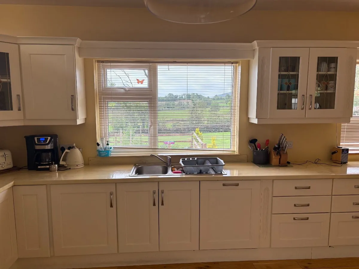 Kitchen - Image 4