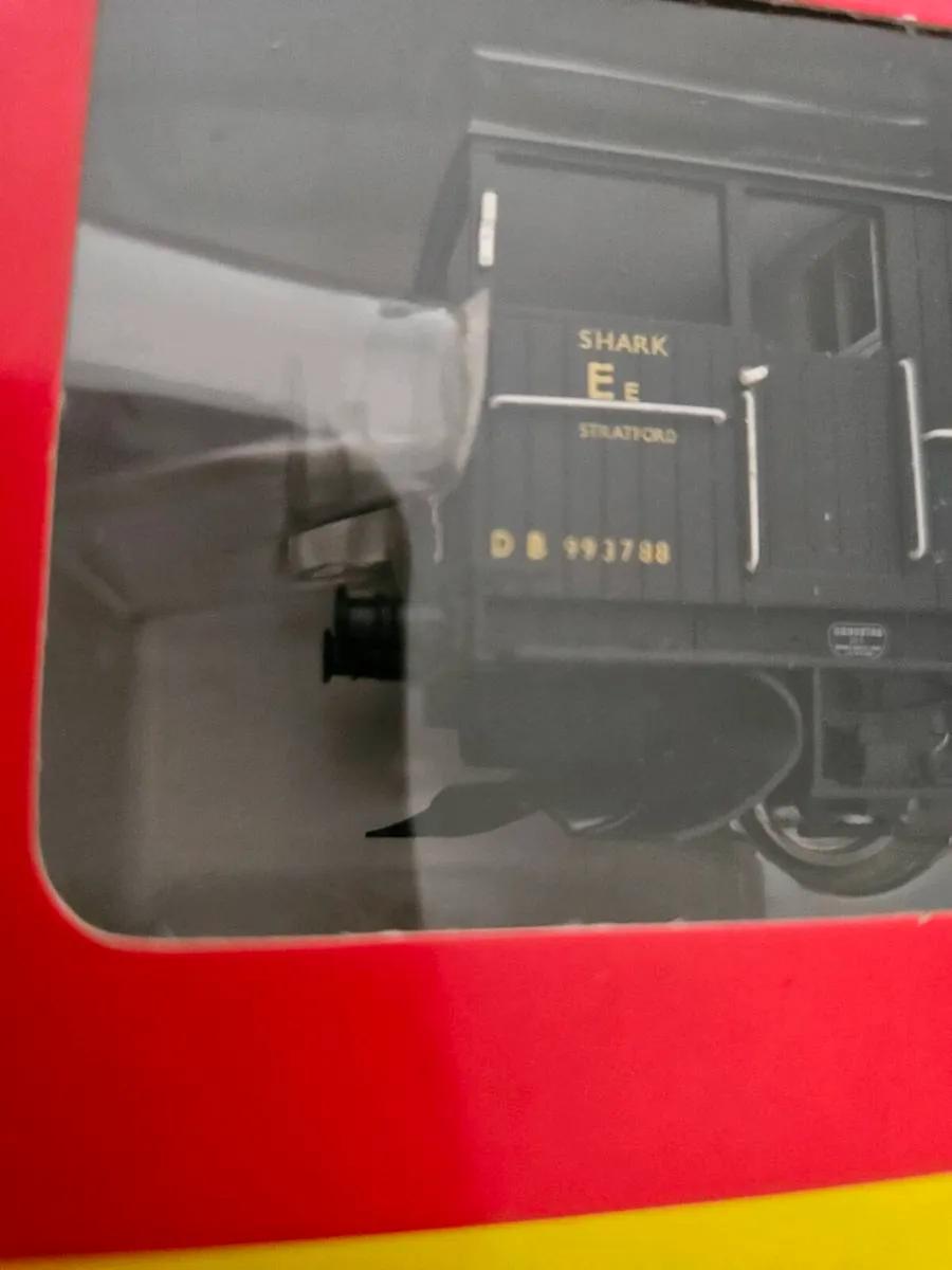 Hornby OO Gauge Gravel Wagon - Image 2