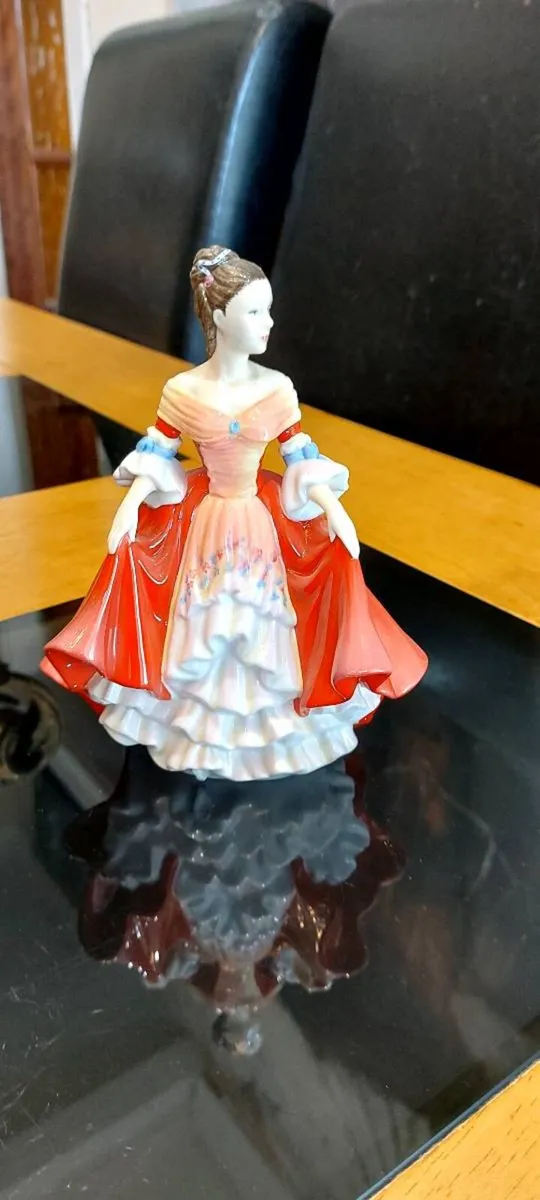 Royal Doulton Southern Belle HN 4997. - Image 4
