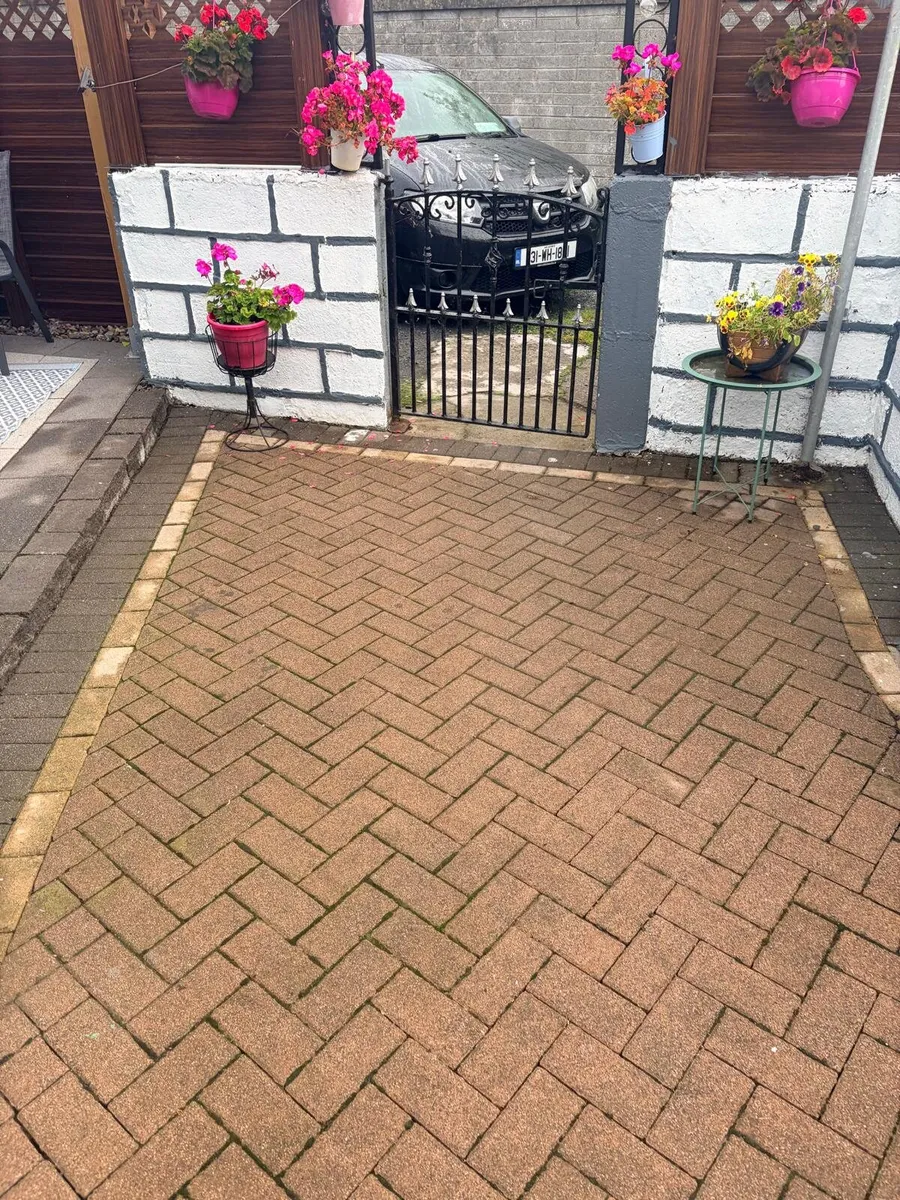 Second hand brick  paving - Image 2