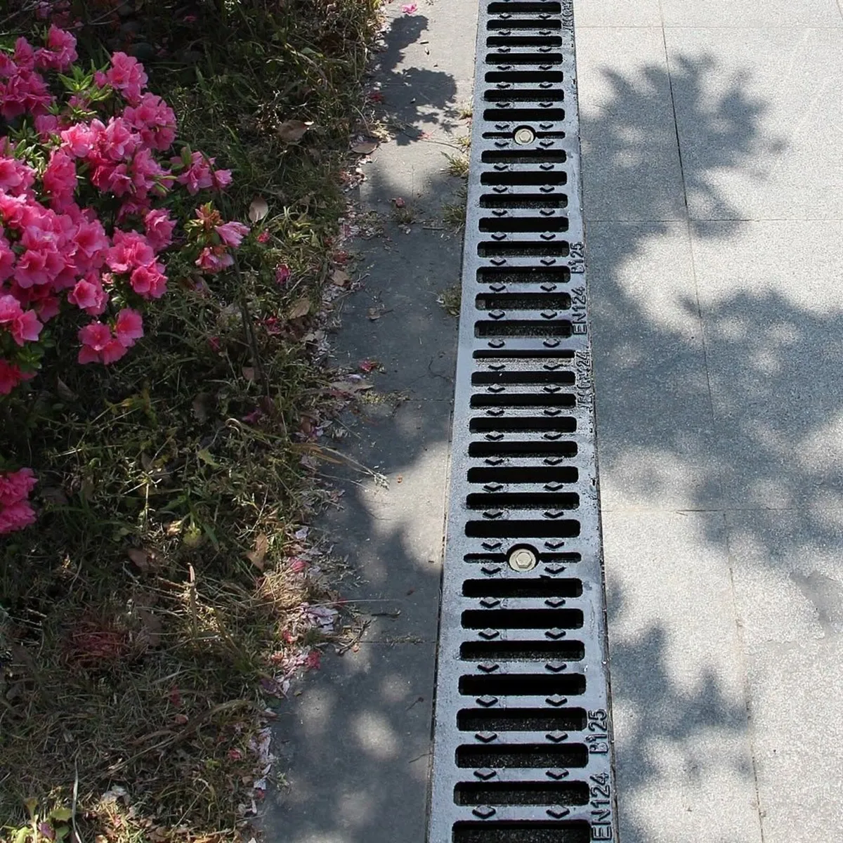 Heavy Duty Driveway Drainage Channel - FREE P&P - Image 2