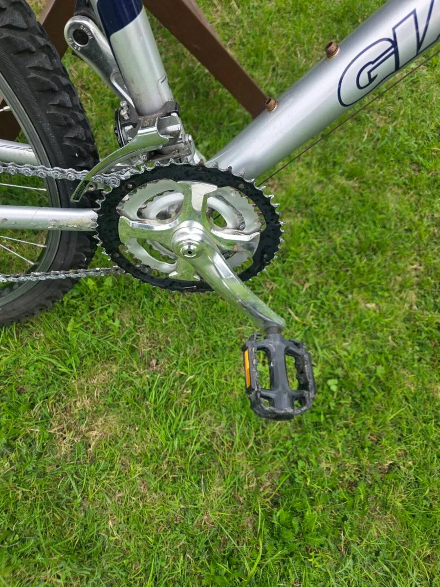 Giant Rock 26 inch Ladies Mountain Bike - Image 3
