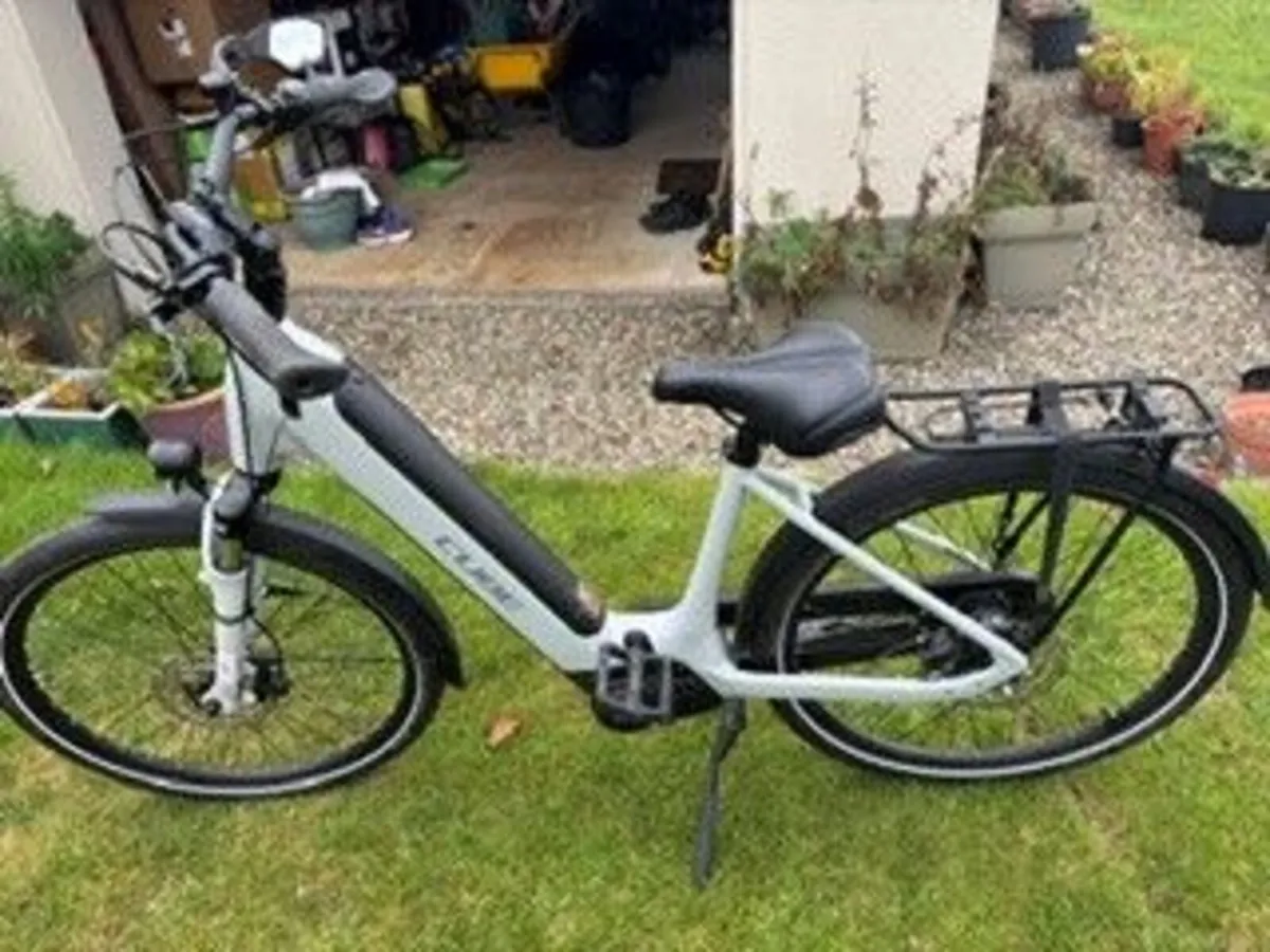 Cube Supreme Hybrid One 500 E-Bike - As New - Image 2