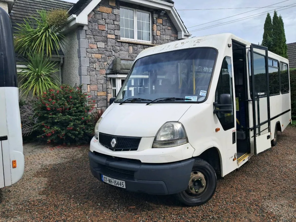 Bus - Image 2