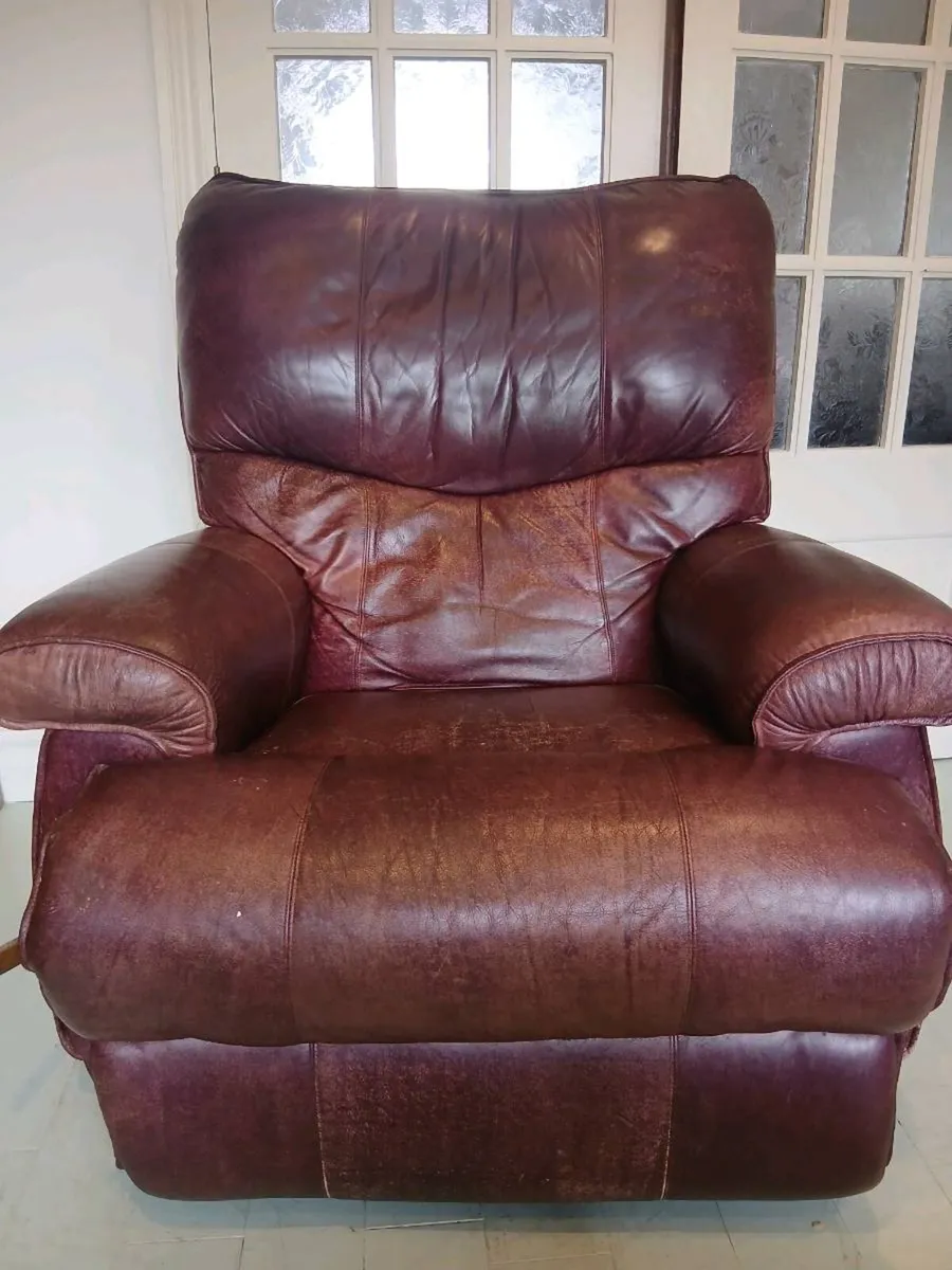 Genuine Lazyboy Recliner - Image 3