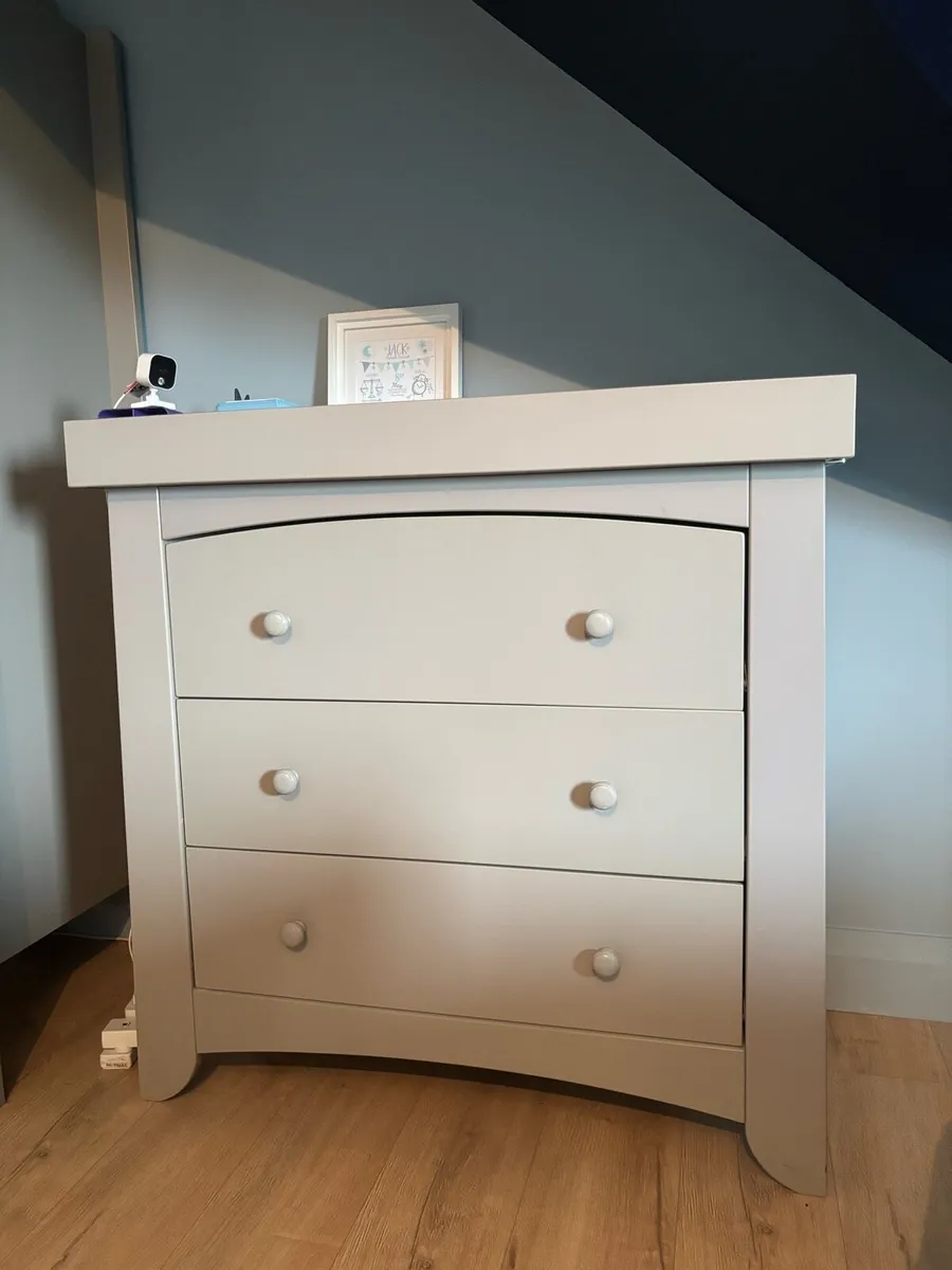 Mamas and papas cot/cotbed, wardrobe ,Drawers - Image 2