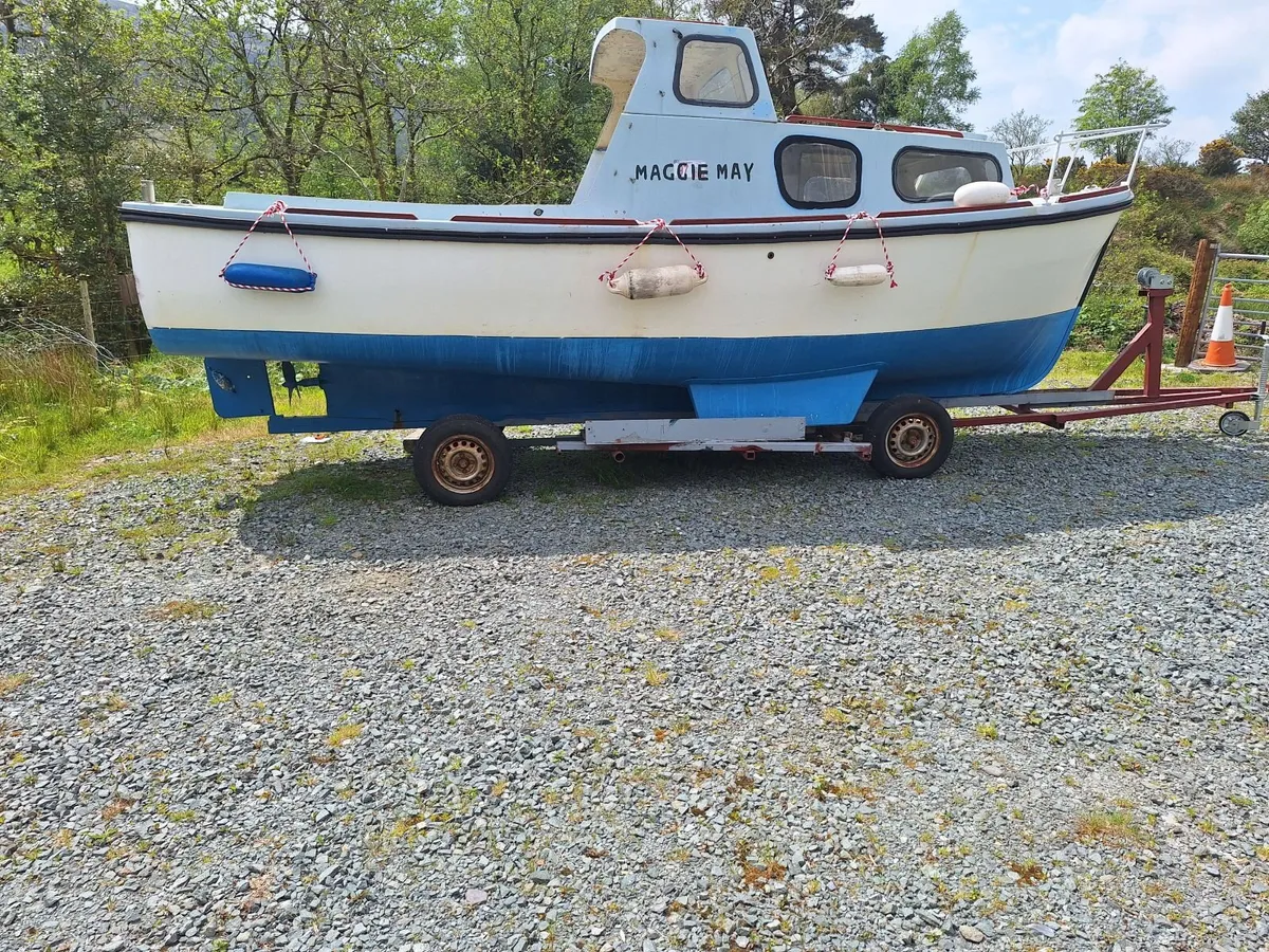 21 Seafarer Boat - Image 4