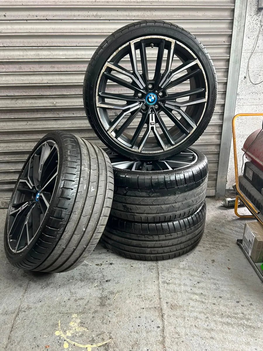 BMW 5 Series M-Sport Alloys 846m Genuine 20” - Image 1