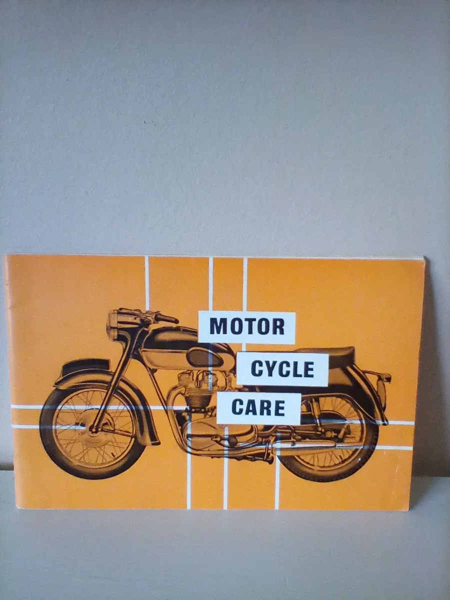 Vintage castrol motorcycle book - Image 1