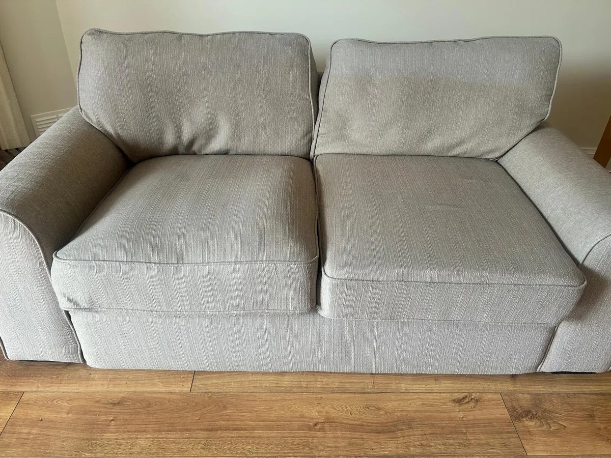 🛋️ TWO COUCHES – FREE TO A GOOD HOME 🛋️ - Image 2