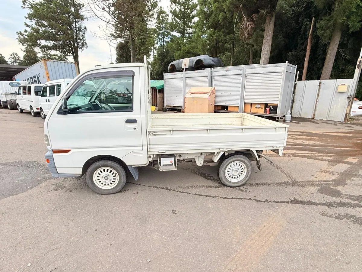Mitsubishi minicab VX special edition - Image 4