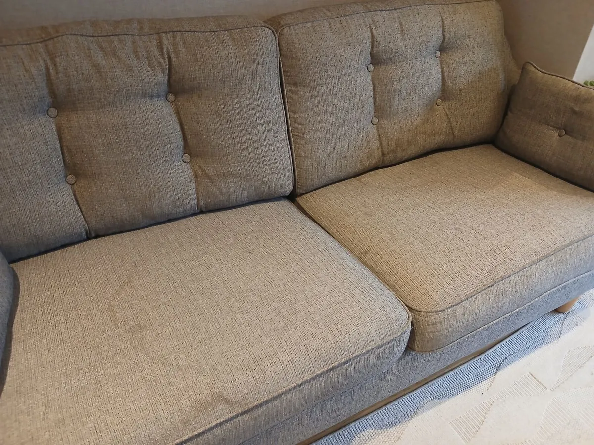 Couches - Image 2