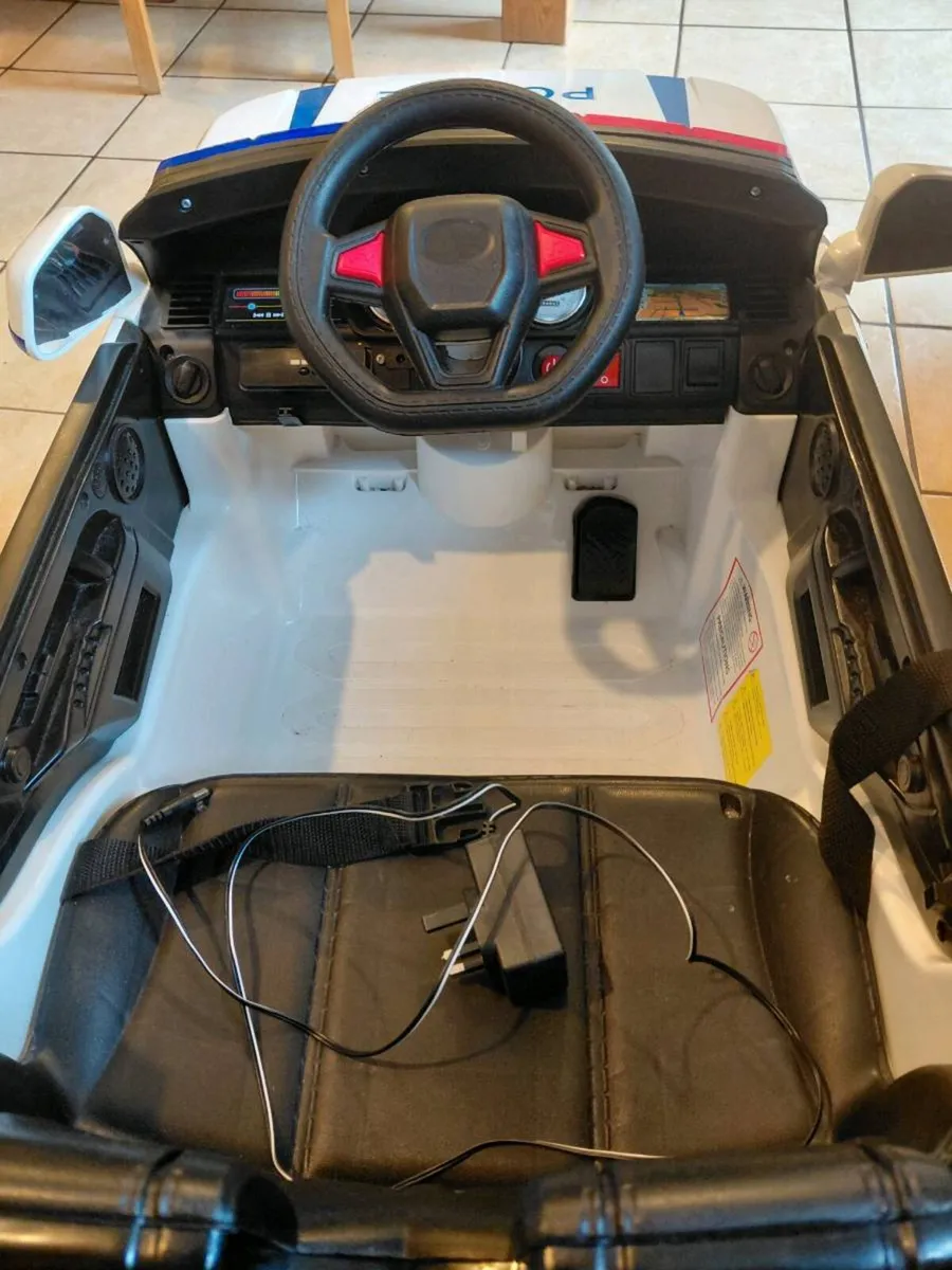 Ride On electric Police Car - Image 2