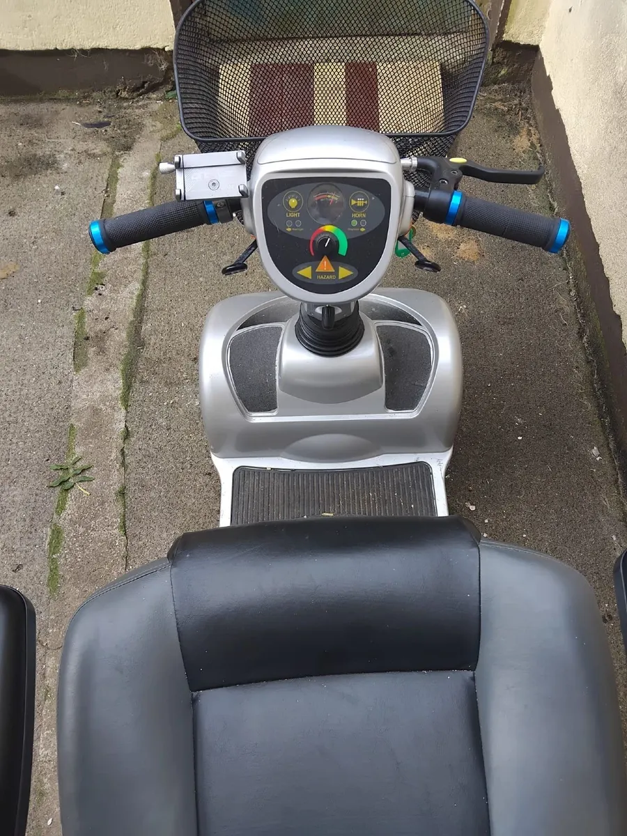 Mobility scooter - Image 2