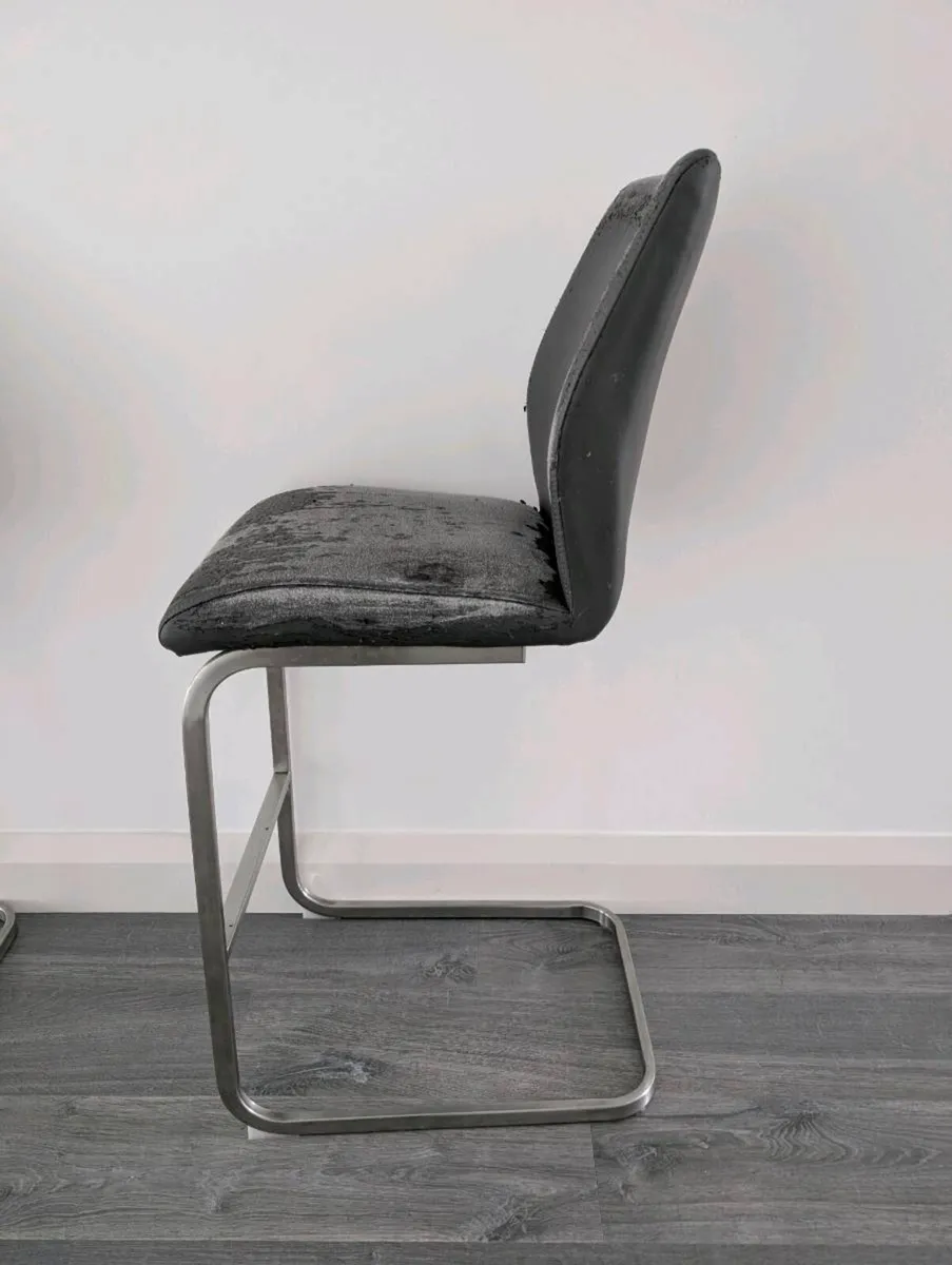 Kitchen Bar Stools - Image 4