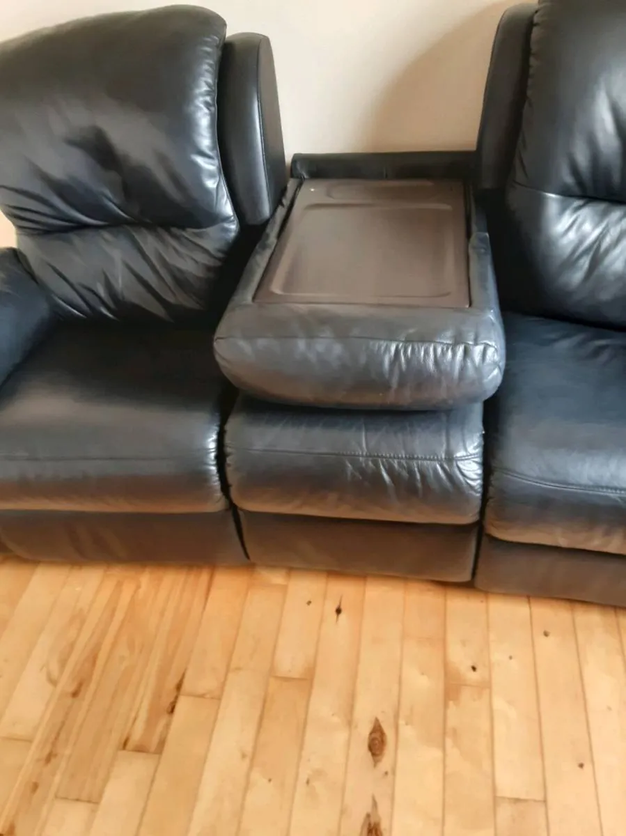 Leather sofa - Image 4