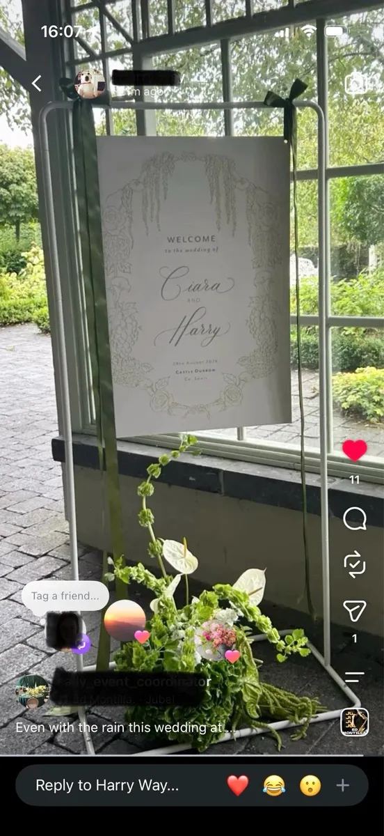 Wedding welcome sign holder - Image 1
