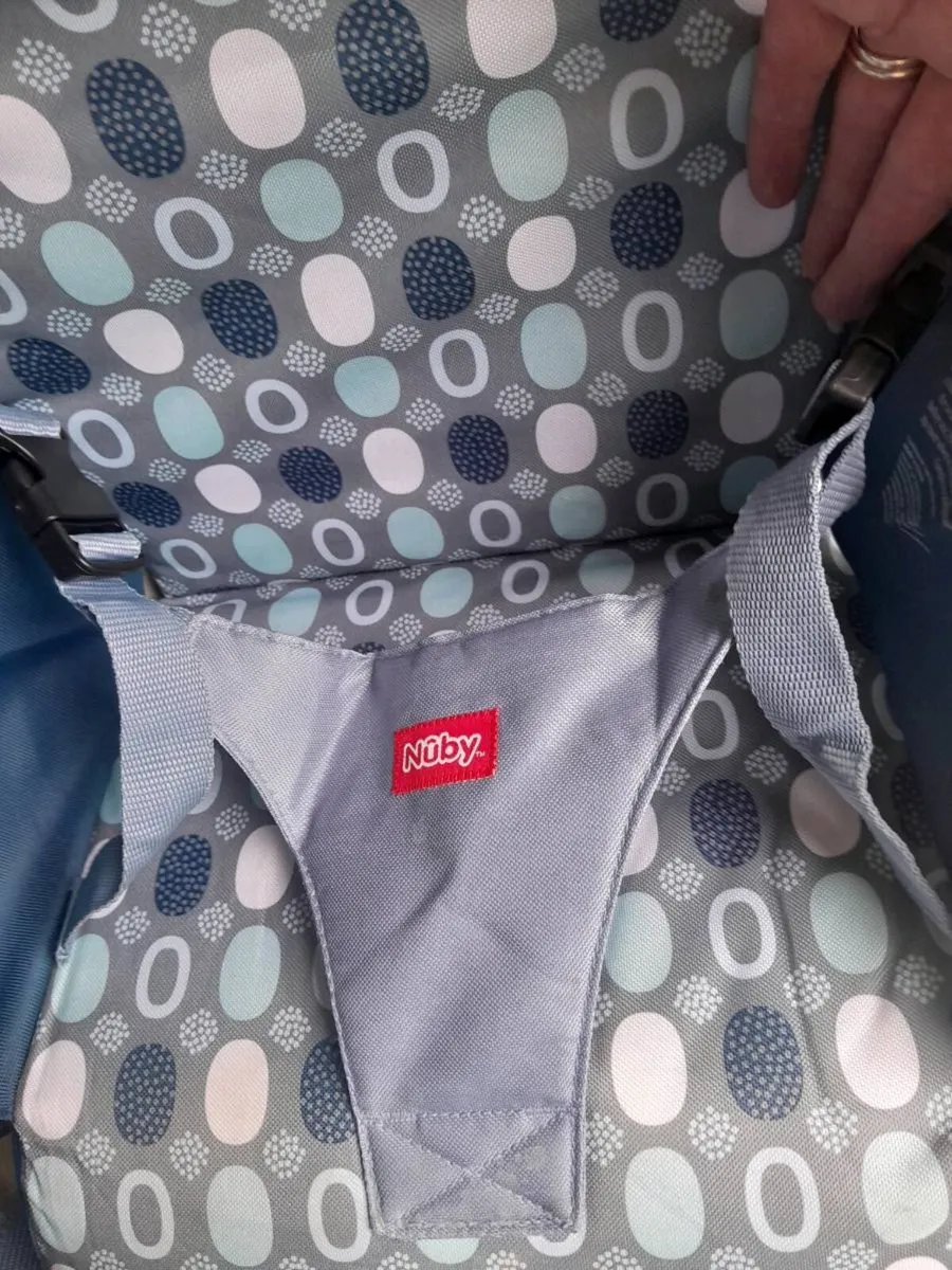 Mobile high chair and playmat - Image 3