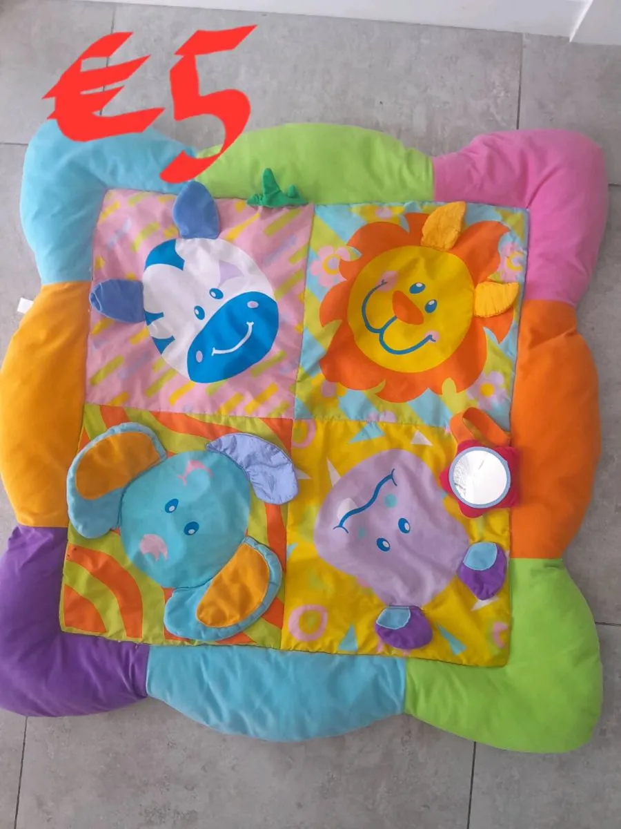Mobile high chair and playmat - Image 4